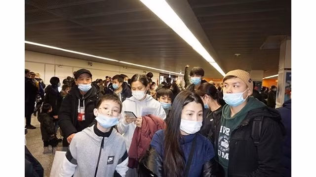 Le ministère vietnamien des AE travaille avec les agences locales compétentes pour créer un couloir sûr permettant aux Vietnamiens d'évacuer l'Ukraine. Photo : VNA