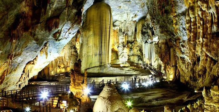 La grotte Thiên Duong (Paradis) dans le parc national de Phong Nha-Ke Bàng. Photo: CPV.