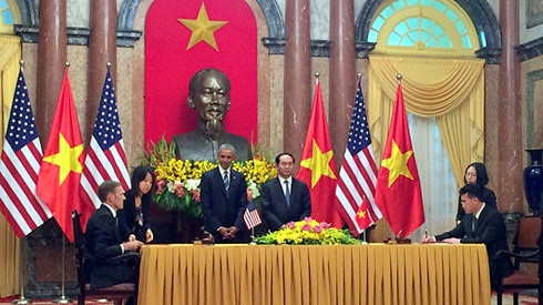 Cérémonie de signature de la convention de coopération sur le développement de l’énergie renouvelable au Vietnam. Photo: VOV.