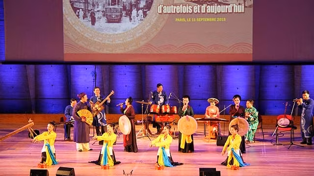 La soirée de musique «Hanoi d’antan et d’aujourd’hui» a eu lieu vendredi soir au siège de l’UNESCO à Paris. 