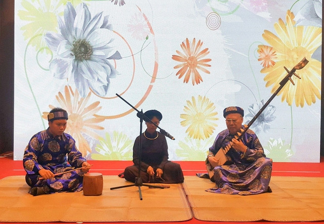 Une séance de représentation de "ca trù". Photo : Hanoimoi.