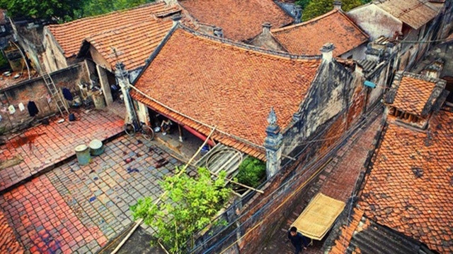 Des vieilles maisons du village de Cu Dà sont encore bien conservées jusqu’à nos jours : Photo CNN.