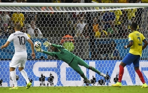 La France s'est qualifiée pour les huitièmes de finale du Mondial-2014 en faisant match nul (0-0) avec l'Équateur, le 25 juin au stade Maracana de Rio de Janeiro. Photo: CVN.