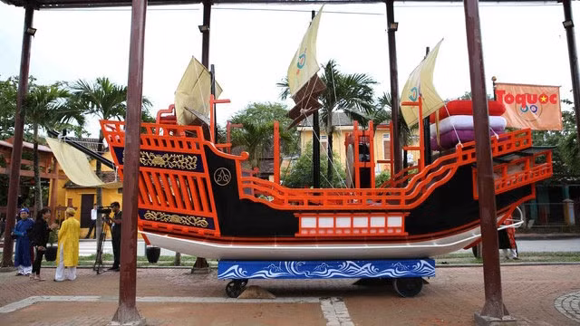 La cérémonie de mariage de la princesse Ngoc Hoa et de l’homme d’affaires japonais Araki Sotaro aura lieu les 10 et 11 août sur la rivière de Hoài.Photo : bvhttdl.gov.vn