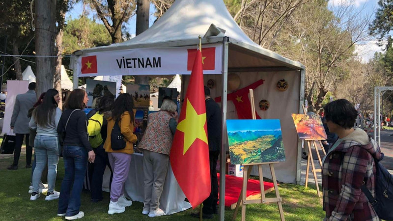 Le stand vietnamien au Festival international de la fleur d'oranger d'Adana. Photo : thoidai.com.vn