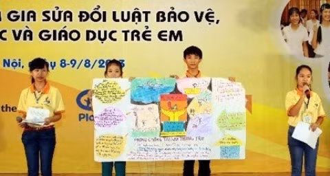 De nombreuses activités en faveur des enfants se sont organisées. Photo: VNA.