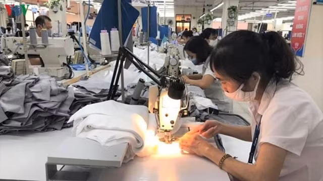 L’EVFTA est un accord de première importance pour les entreprises vietnamiennes. Photo : VOV.