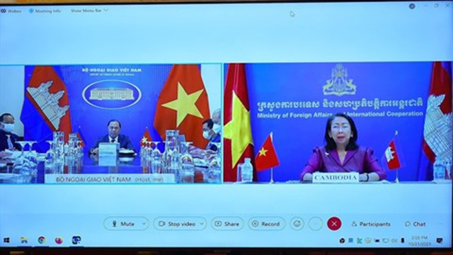 La 7e consultation politique Vietnam - Cambodge a eu lieu par visioconférence le 21 octobre. Photo : VNA.