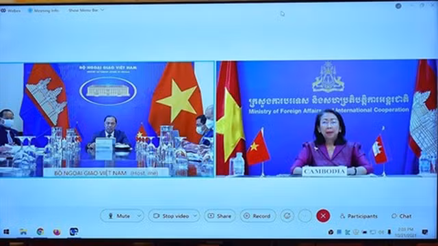 La 7e consultation politique Vietnam - Cambodge a eu lieu par visioconférence le 21 octobre. Photo : VNA.