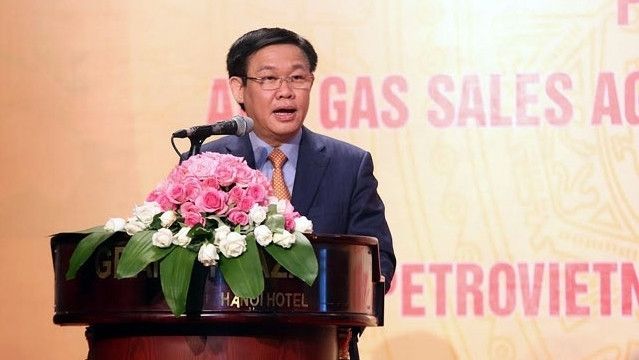 Le vice-Premier ministre Vuong Dinh Huê prend la parole. Photo: NDEL.