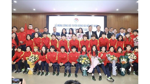 Les membres de l'équipe nationale féminine de football. Photo : VNA.