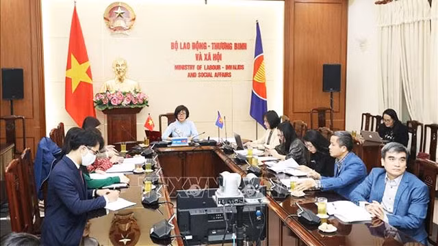Le Vietnam participe à la 16e réunion des hauts responsables du travail de l’ASEAN. Photo : VNA
