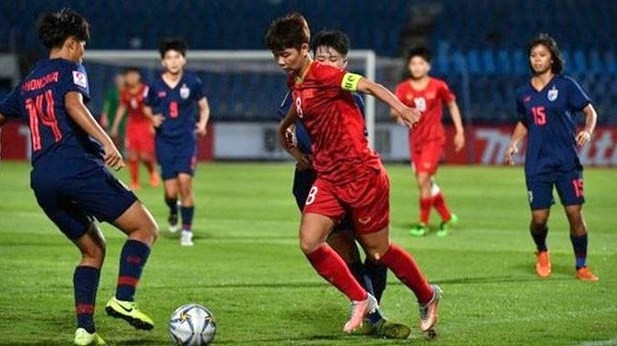 L’équipe féminine du Vietnam a battu l’équipe thaïlandaise au score de 2 à 0. Photo : baomoi.