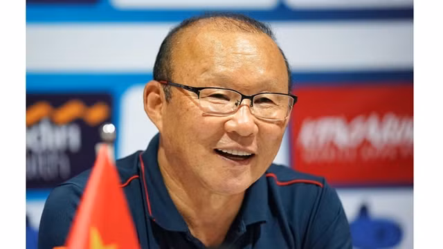 L'entraîneur de l’équipe masculin de football du Vietnam, Park Hang-seo. Photo : thanhnien.vn.