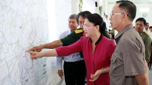 La Présidente de l'AN, Nguyên Thi Kim Ngân, fait le point des préparatifs des élections à Hâu Giang. Photo: daibieunhandan.