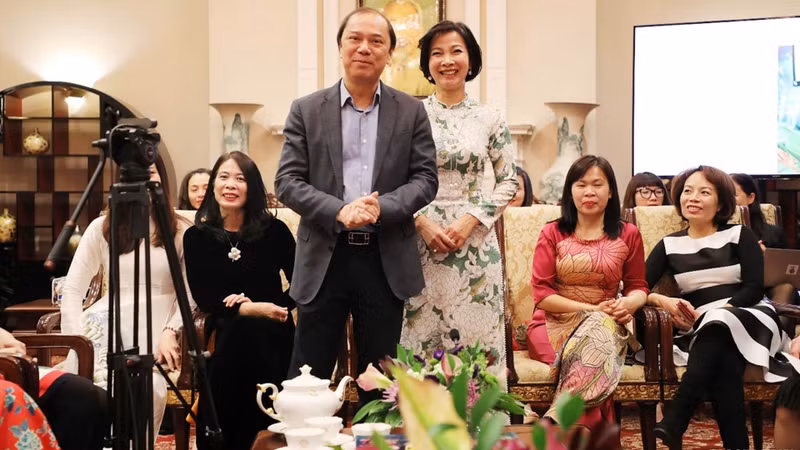 L’ambassadeur vietnamien aux États-Unis, Nguyên Quôc Dung, et son épouse Tran Thi Bich Van. Photo: baoquocte.vn