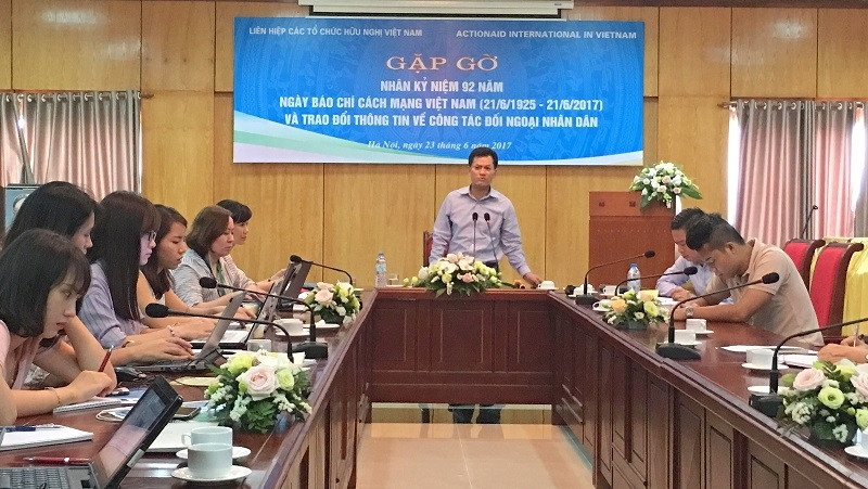 La conférence organisée par l'UOAV pour échanger des informations concernant les activités extérieures populaires au Vietnam. Photo: DH/NDEL. 