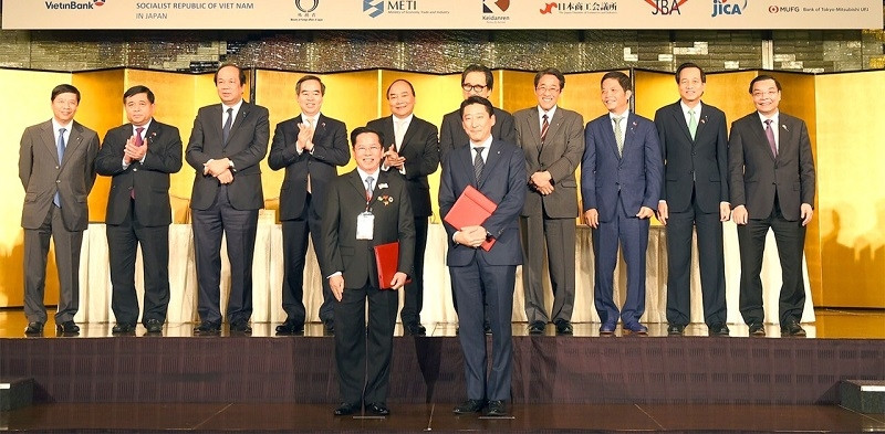 Le PM Nguyên Xuân Phuc assiste à plusieurs accords de coopération entre le Vietnam et le Japon. Photo: Chambre du Commerce et de l'Industrie du Vietnam.