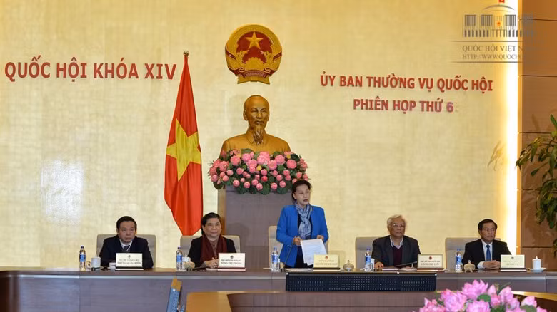 Une session du Comité permanent de l'AN. Photo : baodautu.vn.