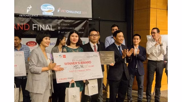 Medlink remporte le premier concours de startup VietChallenge 2019. Photo : NDEL.