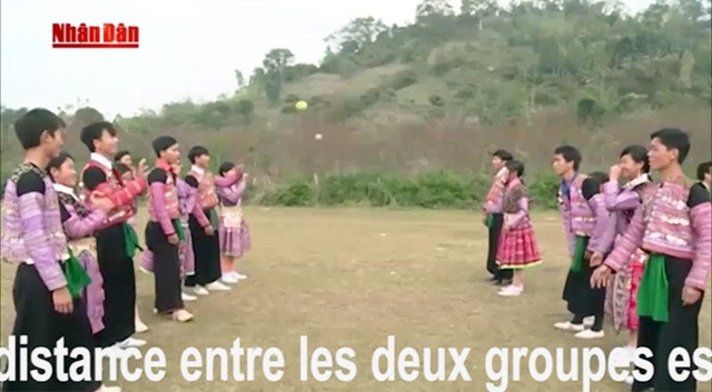 Jeux folkloriques des Mông