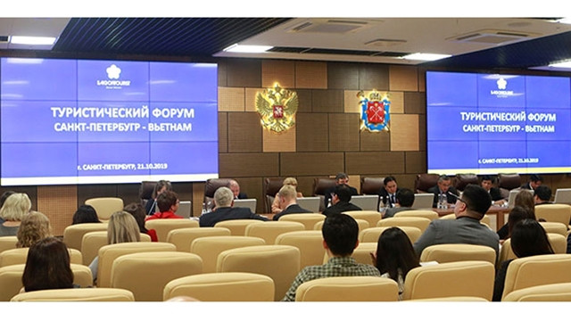 Vue générale du Forum sur le tourisme entre Saint-Pétersbourg et le Vietnam, le 21 octobre à Saint-Pétersbourg, en Russie. Photo : NDEL.
