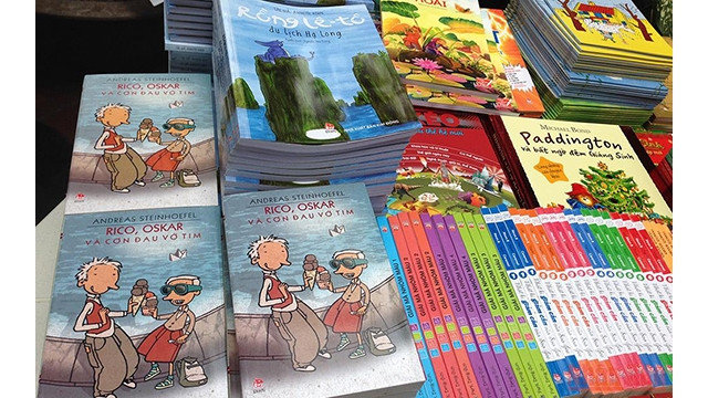 Exposition des livres de littérature européenne dans le cadre de la Journée européenne des langues 2021 se tiendra virtuellement à Hanoï. Photo: NDEL