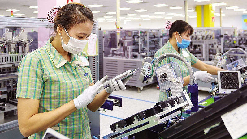 Samsung investit 920 millions d'USD supplémentaires pour étendre l'exploitation de l'usine Samsung Electro-Mechanics à Thai Nguyên. Photo : Baodautu.