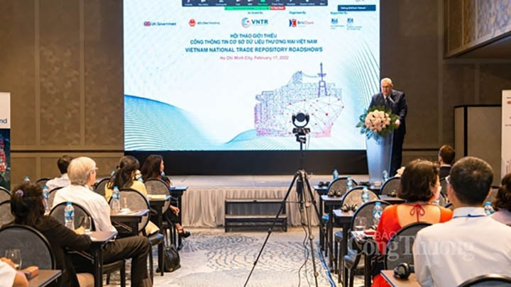 Séminaire sur le référentiel commercial national du Vietnam, à Hô Chi Minh-Ville. Photo : VNA.