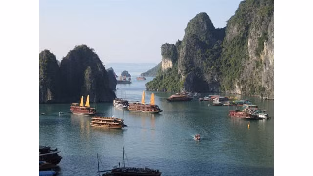 En 2011, la baie de Ha Long a été désignée comme l’une des sept Nouvelles Merveilles de la nature du monde. Photo: VNA