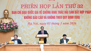 Le Premier ministre Pham Minh Chinh préside la 32ᵉ réunion du Comité national de pilotage sur la lutte contre la pêche illicite. Photo: nhandan.vn