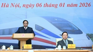 Le Premier ministre Pham Minh Chinh prend la parole lors de la session. Photo: nhandan.vn