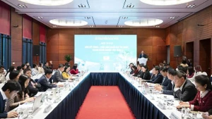 Séminaire « Coopération régionale – Promotion de la chaîne de valeur verte dans l’agriculture vietnamienne ». Photo: baophapluat.vn