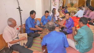 L’orchestre de mariage tire son origine de l’orchestre A-Rak, auquel ont ensuite été ajoutés certains instruments de la musique Aday afin d’accroître sa flexibilité. Photo : VOV.