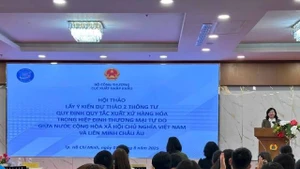 Séminaire de consultation sur le projet de deux circulaires fixant les règles d’origine des marchandises. Photo: congthuong.vn
