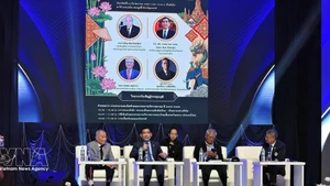 Les délégués au séminaire sur le rôle des Thaïlandais d'origine vietnamienne : un pont durable pour les relations entre la Thaïlande et le Vietnam. Photo : VNA.