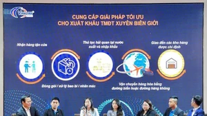 Le Service de l’Industrie et du Commerce de Gia Lai organise une conférence régionale sur l’orientation des politiques et le développement du commerce électronique. Photo: congthuong.vn