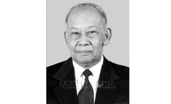 Le camarade Khamtay Siphandone, ancien président du Parti populaire révolutionnaire lao (PPRL), ancien président et ancien Premier ministre du Laos. Photo : VNA.