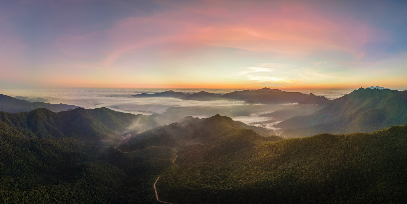 Lors de la nuit tombe. Photo. tienphong.vn image-8.jpg