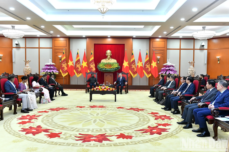 Lors de la rencontre. Photo : NDEL.