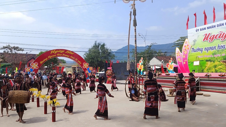 La cérémonie du nouvel épi de riz de l’ethnie Bana Kriêm. Photo : VOV.