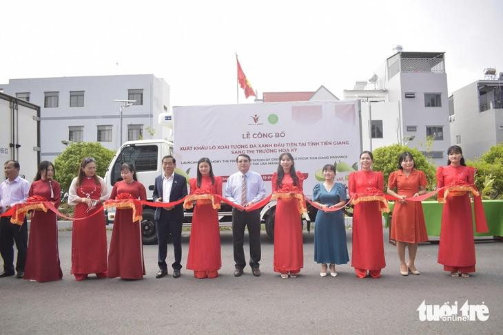 Lors de la cérémonie de célébration. Photo: Tuoitre. Lors de la cérémonie de célébration. Photo: Tuoitre.