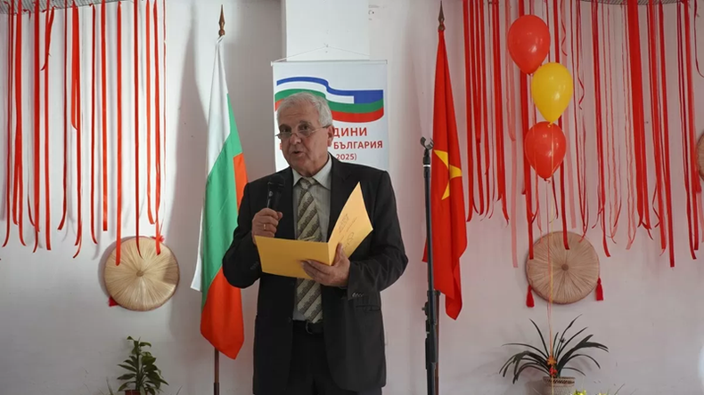 Un programme artistique renforçant l’amitié Vietnam–Bulgarie ảnh 1 Un programme artistique renforçant l’amitié Vietnam–Bulgarie ảnh 1