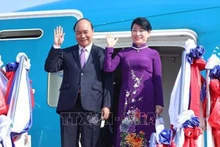 Le Président Nguyên Xuân Phuc et son épouse. Photo : VNA.