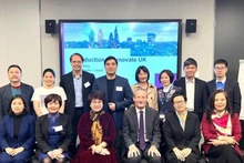 Les délégués vietnamiens et les représentants du British Council. Photo : ministère de l’Éducation et de la Formation