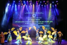 Cérémonie d'ouverture du 5e Festival international du théâtre expérimental Hanoi - 2022. Photo : VNA.