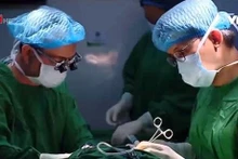 Chirurgie réussie d'une patiente atteinte d’une tumeur du visage. Photo : VTV.