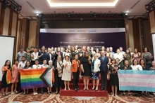 Les participants du colloque. Photo: thoidai.com.vn