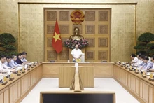 Le vice-Premier ministre Lê Thành Long s’exprime lors de la première réunion du Conseil national pour le développement durable, à Hanoi, le 24 septembre. Photo : VNA.