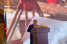 L’ambassadeur d’Azerbaïdjan au Vietnam, Shovgi Mehdizada, prend la parole lors de la céresmonie marquant la Fête nationale azerbaïdjanaise. Photo : Congthuong.vn